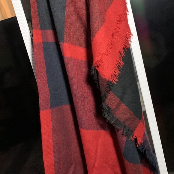 Red and black plaid, cover-up/shawl,/scarf. - Picture 3 of 3